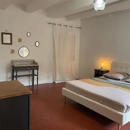 Holiday home Maison De Village Sur Les Mimosas