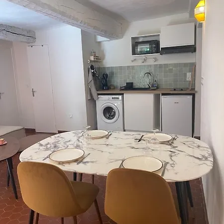Holiday home Maison De Village Sur Les Mimosas *