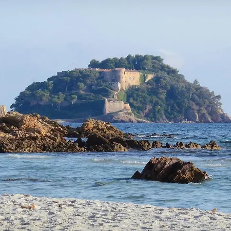 Сasa de vacaciones Maison De Village Sur Les Mimosas Bormes-les-Mimosas